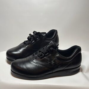 SAS Women’s “Freetime” Black Leather Sneakers